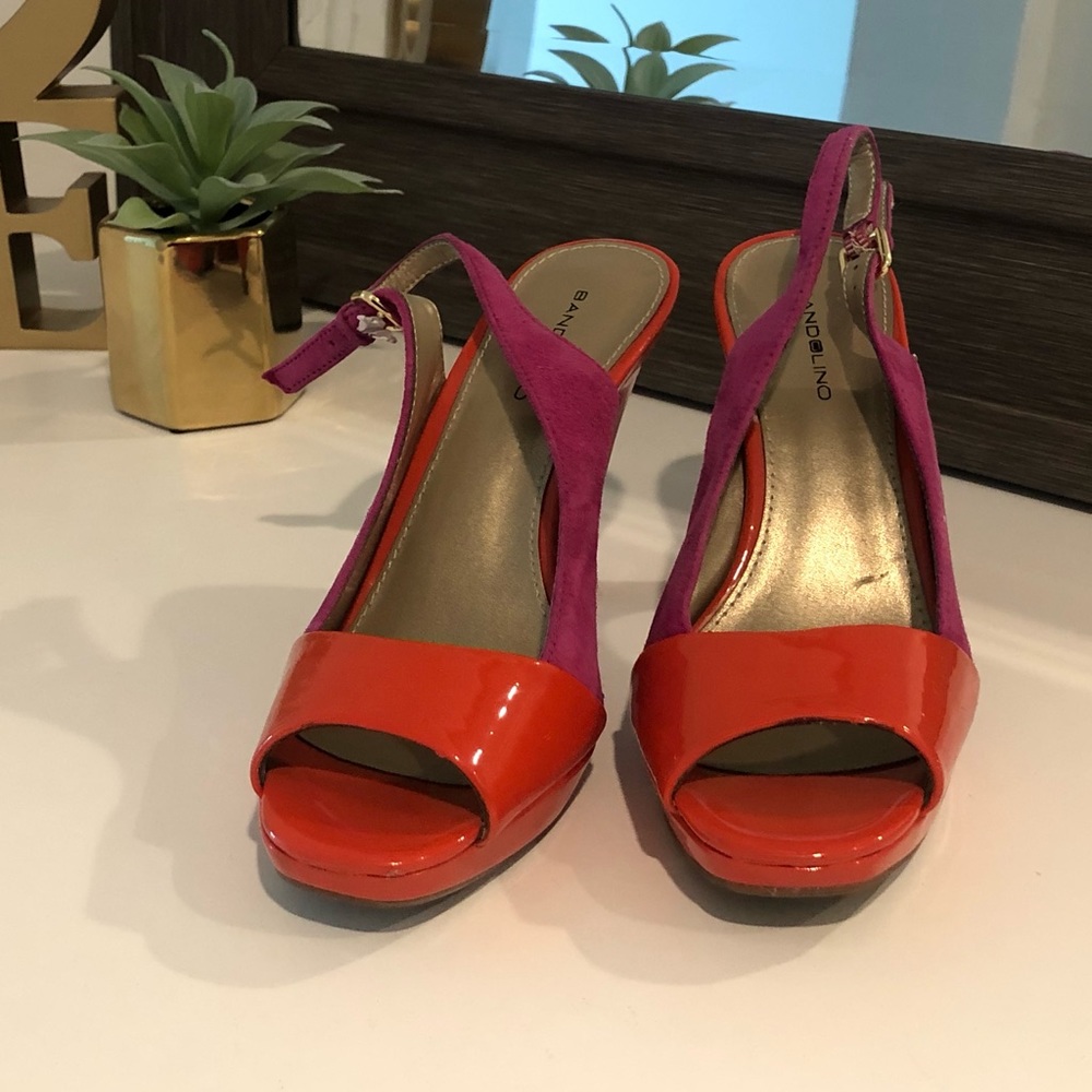 Red/pink Bandolino peep toe sling back heel